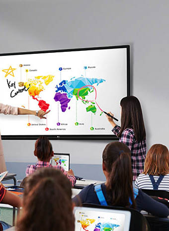 Outdoor advertising digital LED screens in Abu Dhabi